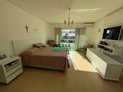 Casa com 4 Quartos à venda, 246m² no Centro, Balneário Camboriú