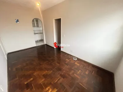 Apartamento com 2 Quartos para alugar, 60m² no Sagrada Família, Belo Horizonte