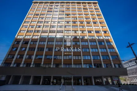 Apartamento com 3 Quartos para alugar, 74m² no São Francisco, Curitiba