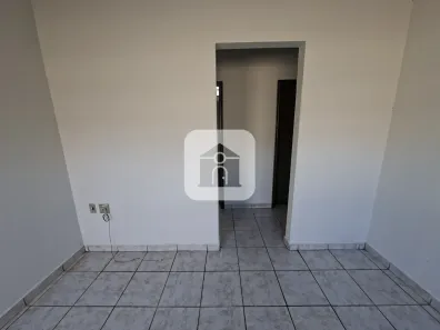 Casa com 3 Quartos para alugar, 360m² no Martins, Uberlândia