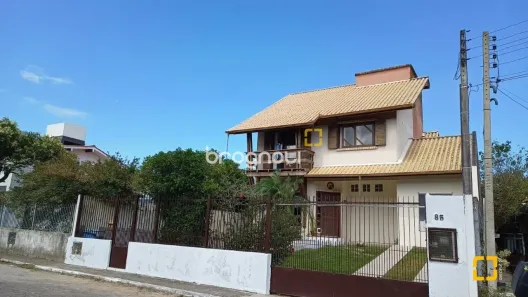 Casa com 5 Quartos à venda, 218m² no Armação do Pântano do Sul, Florianópolis