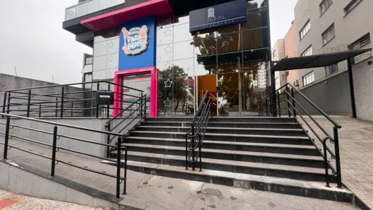 Sala Comercial para alugar, 130m² no Vila Galvão, Guarulhos