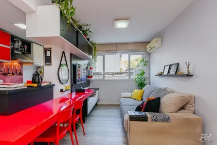 Apartamento com 2 Quartos à venda, 58m² no Passo da Areia, Porto Alegre