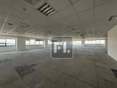 Sala Comercial para alugar, 581m² no Tamboré, Barueri