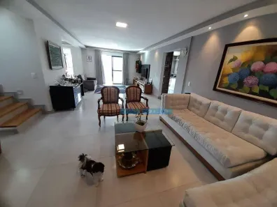 Casa com 3 Quartos à venda, 380m² no Alto, Teresópolis