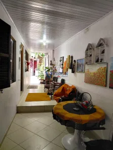 Casa com 7 Quartos à venda, 215m² no Jardim Ouro Preto, Taboão da Serra