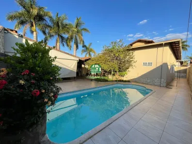 Casa com 3 Quartos à venda, 302m² no Anápolis City, Anápolis