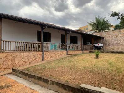 Casa com 3 Quartos à venda, 320m² no Centro, Lagoa Santa