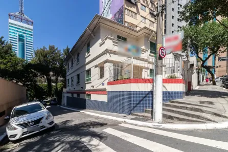 com 12 Quartos para alugar, 500m² no Liberdade, São Paulo