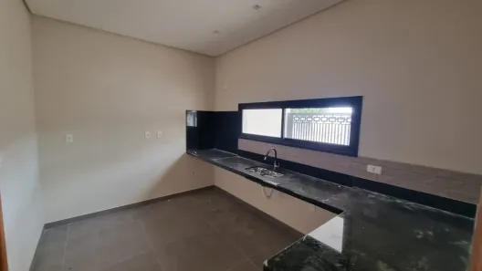 Sobrado com 3 Quartos para alugar, 153m² no Vila Resende, Caçapava