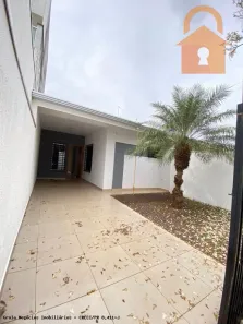 Casa com 2 Quartos à venda, 77m² no Jardim Shangrilá II, Campo Mourão