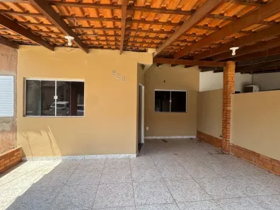 Casa de Condomínio com 2 Quartos para alugar, 60m² no Novo Paraíso, Cuiabá