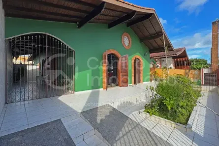 Casa com 3 Quartos à venda, 162m² no Jardim Imperador, Peruíbe