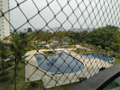 Apartamento com 4 Quartos para alugar, 225m² no Balneário Praia do Pernambuco, Guarujá