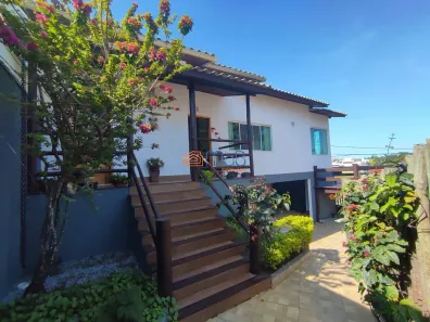 Casa com 3 Quartos à venda, 153m² no Lagoa, Macaé