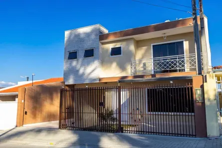 Sobrado com 4 Quartos à venda, 340m² no Boqueirão, Curitiba