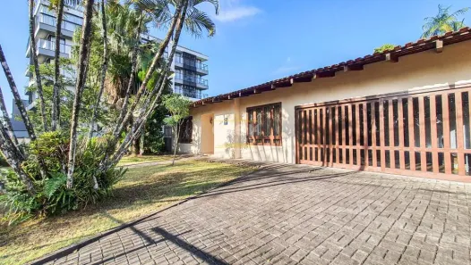 Casa com 3 Quartos à venda, 206m² no Saguaçu, Joinville