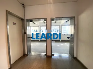 Sala Comercial com 3 Quartos para alugar, 526m² no Cerqueira César, São Paulo