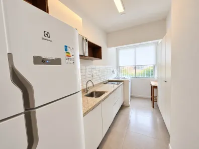 Apartamento com 3 Quartos para alugar, 74m² no Agronômica, Florianópolis