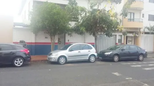 Ponto Comercial com 3 Quartos à venda, 560m² no Santa Mônica, Uberlândia