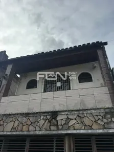 Casa com 2 Quartos para alugar, 100m² no Centro, Camaçari