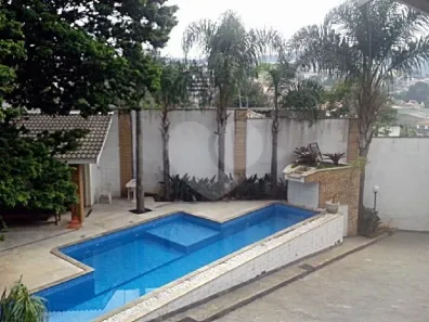 Casa de Condomínio com 3 Quartos à venda, 199m² no Jardim Peri, São Paulo
