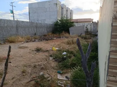 Lote/Terreno à venda, 215m² no COHAB Massangano, Petrolina