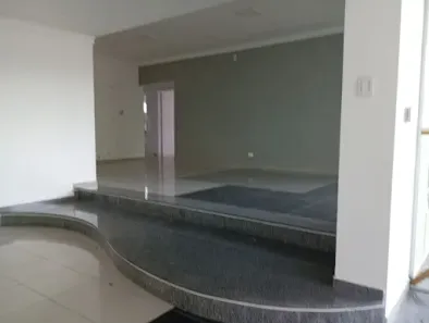 Ponto Comercial para alugar, 350m² no Centro, Taubaté