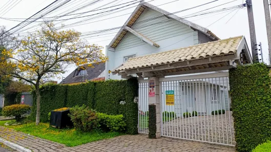 Sobrado com 3 Quartos para alugar, 160m² no Centro, Pinhais