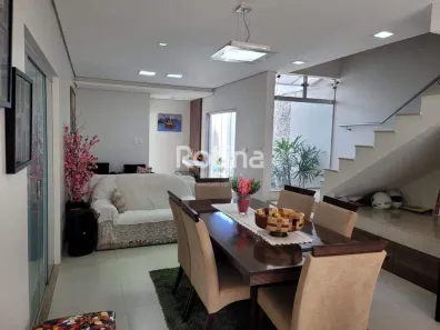 Casa com 3 Quartos à venda, 275m² no Santa Rosa, Uberlândia