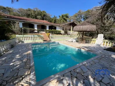 Fazenda/Sítio com 8 Quartos à venda, 15000m² no , Mairinque