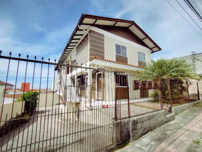 Apartamento com 2 Quartos para alugar, 50m² no Jardim Cidade de Florianópolis, São José