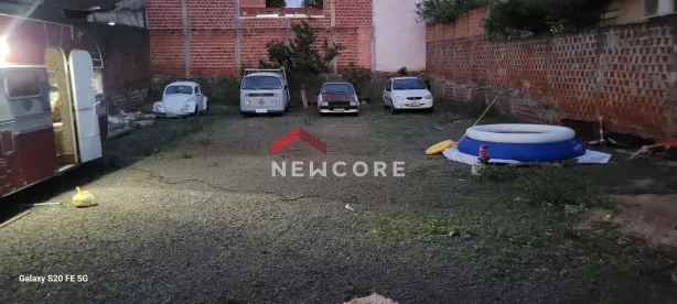 Lote/Terreno à venda, 378m² no Parque das Bandeiras, Maringá