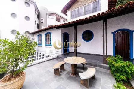 Casa com 5 Quartos à venda, 379m² no São Lucas, Belo Horizonte