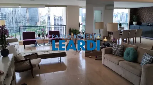 Apartamento com 3 Quartos à venda, 205m² no Vila Gertrudes, São Paulo