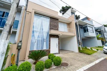 Casa de Condomínio com 2 Quartos à venda, 105m² no Pinheirinho, Curitiba