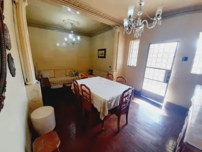 Imóvel Comercial com 7 Quartos à venda, 350m² no Santa Tereza, Belo Horizonte