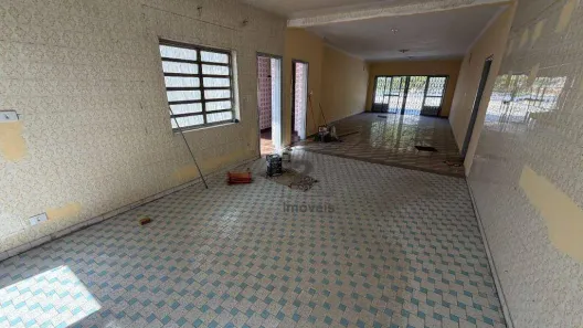 Casa com 3 Quartos para alugar, 200m² no Vila Carrão, São Paulo