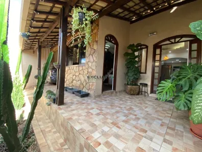 Casa com 4 Quartos à venda, 180m² no JK, Contagem