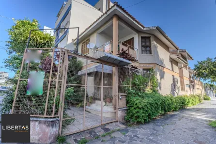 Casa com 9 Quartos à venda, 281m² no Santana, Porto Alegre