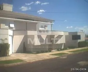 Casa com 5 Quartos para alugar, 825m² no Morada da Colina, Uberlândia