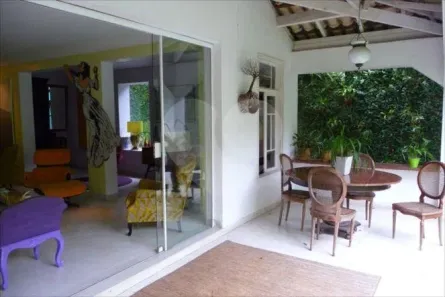 Casa com 6 Quartos à venda, 600m² no Jardim Vitória Régia, São Paulo