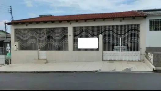 Casa com 5 Quartos à venda, 220m² no Planalto, Manaus