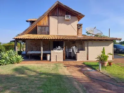 Fazenda/Sítio com 3 Quartos à venda, 90m² no Estancia Favoreto, Sertanópolis