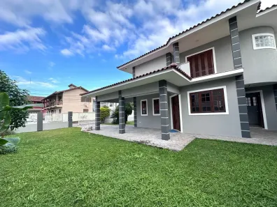 Sobrado com 2 Quartos à venda, 206m² no Campeche, Florianópolis