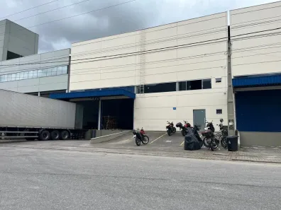 Galpão/Depósito/Armazém para alugar, 672m² no Brejarú, Palhoça
