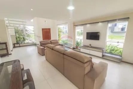Casa de Condomínio com 4 Quartos à venda, 223m² no Ingleses do Rio Vermelho, Florianópolis