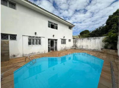 Casa com 4 Quartos à venda, 385m² no Saraiva, Uberlândia