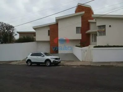 Imóvel Comercial com 3 Quartos à venda, 461m² no Centro, Salto