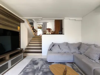 Casa com 3 Quartos para alugar, 133m² no Campeche, Florianópolis